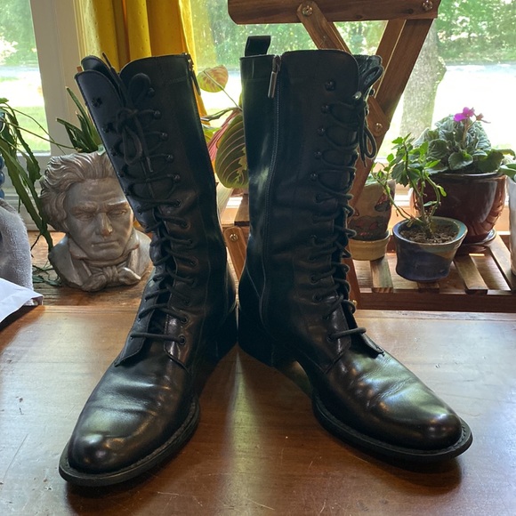 Beautiful Black Italian leather Vera Gomma boots EU 40 US 10.5 laces and zipper - Picture 3 of 11